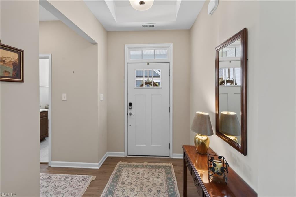 208 Richmond Ave Property Photo 4