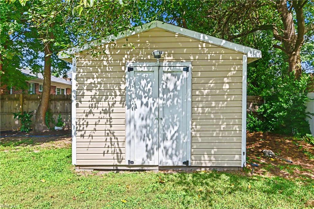 2309 Tapscott Ave Property Photo 41