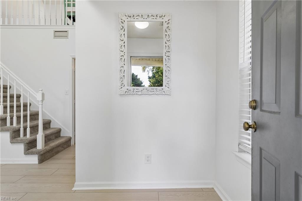 1547 Orchard Grove Dr Property Photo 3
