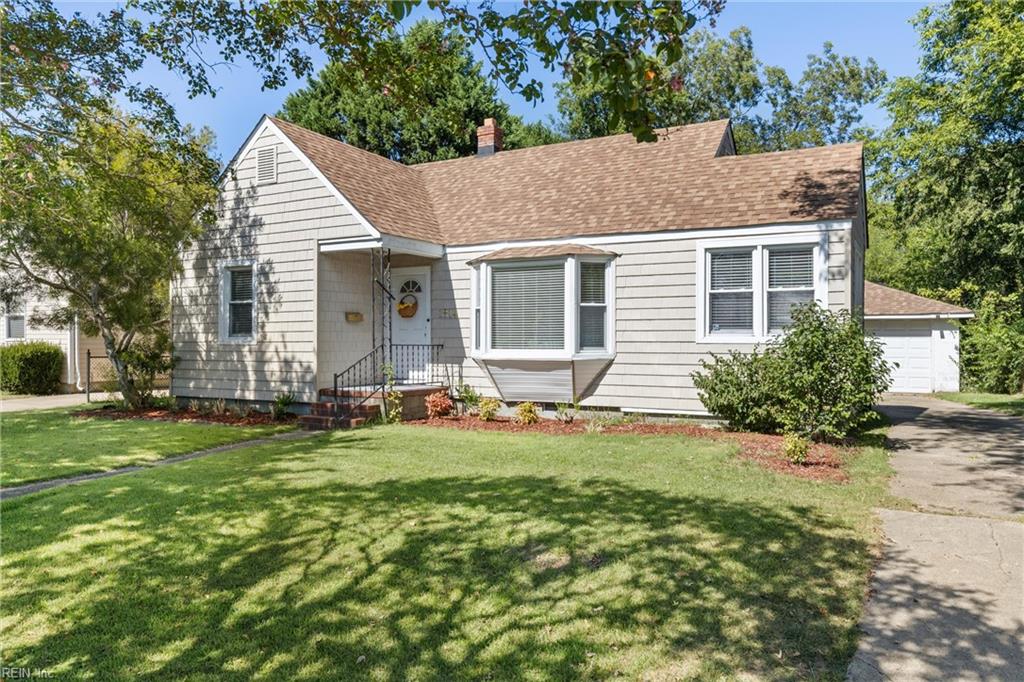 1814 Croyden Rd Property Photo 1