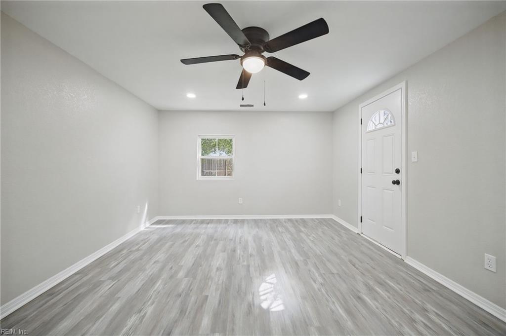 5601 Boulder Ln Ln Property Photo 10