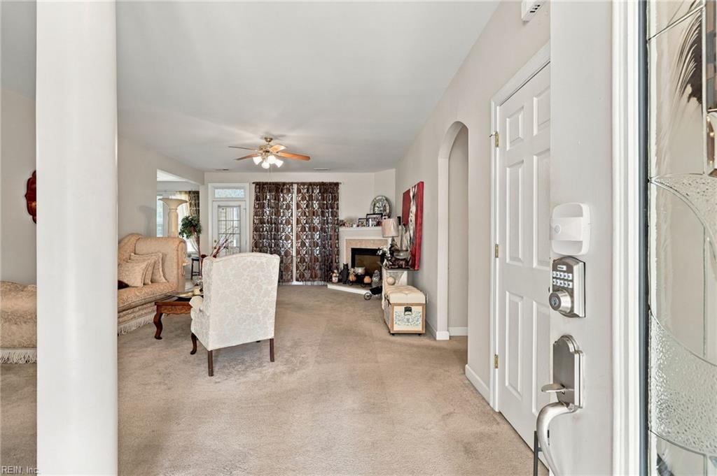 3162 S Stonebridge Dr Property Photo 3