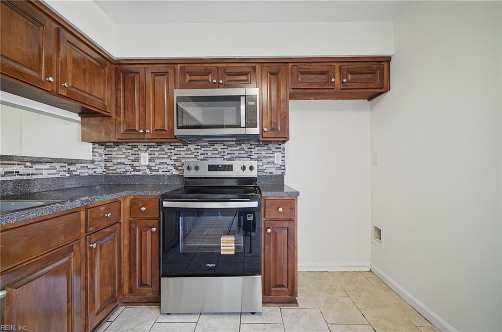 1326 Longlac Rd Property Photo 10