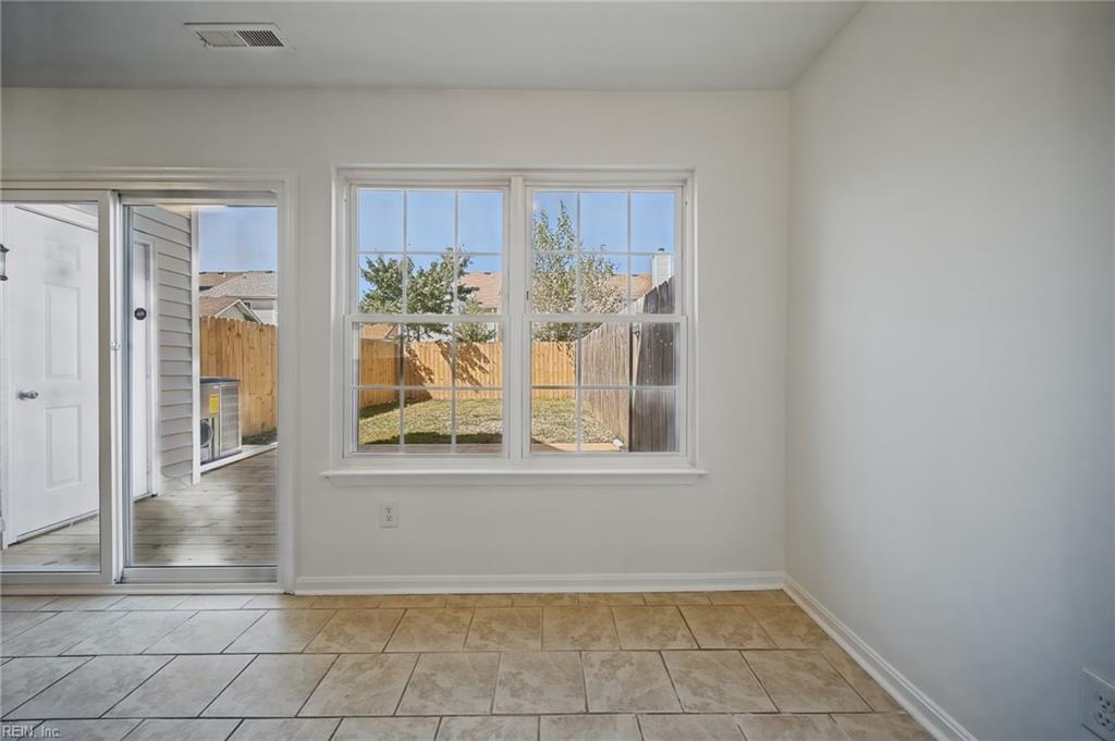 1326 Longlac Rd Property Photo 11