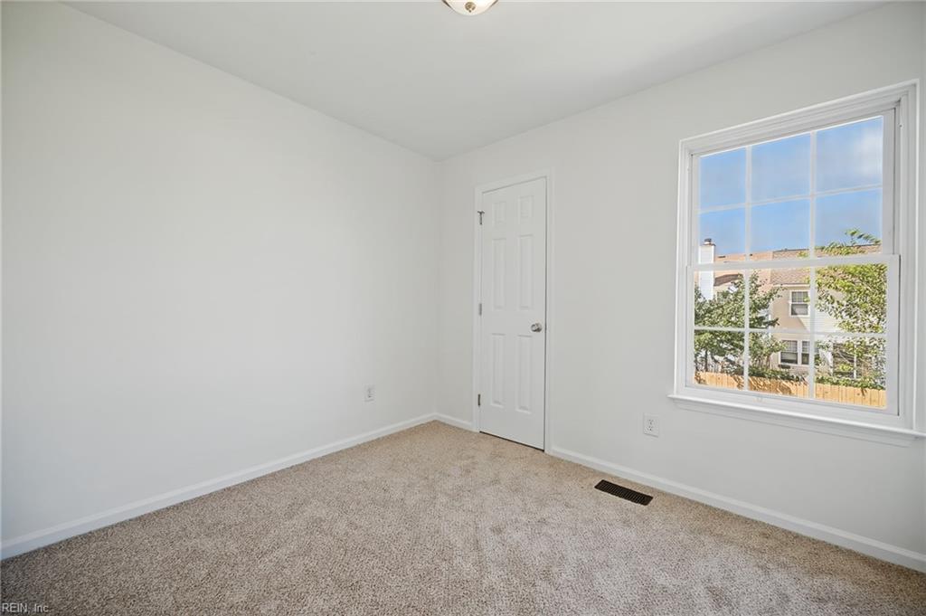1326 Longlac Rd Property Photo 16
