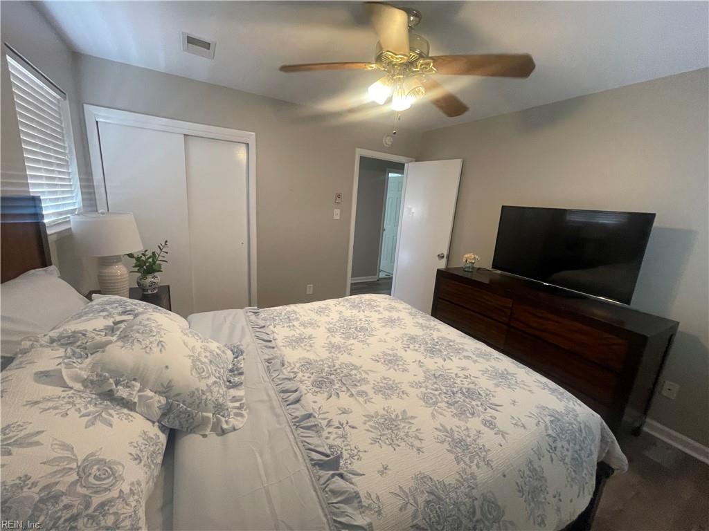 2217 Oak St Property Photo 21