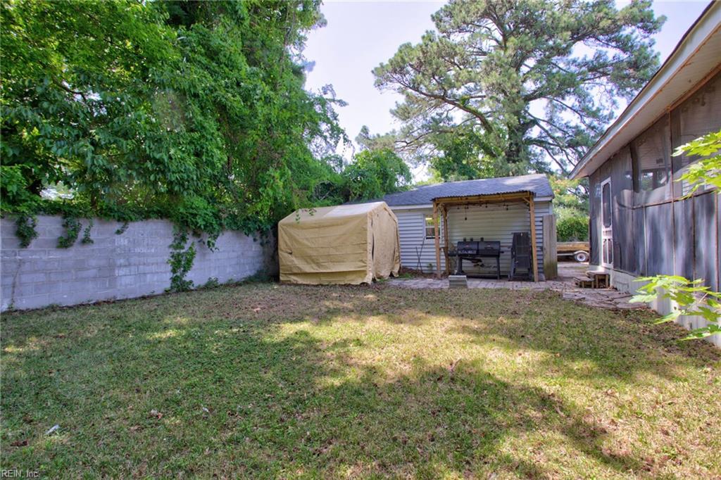 713 Pelham Dr Property Photo 39