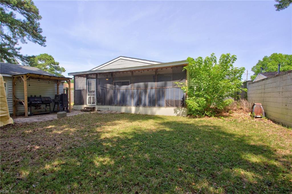 713 Pelham Dr Property Photo 40