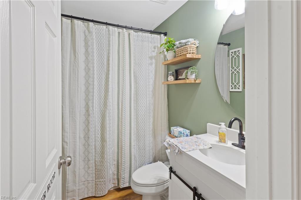 7417 Jeanne Dr Property Photo 17