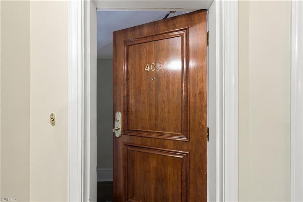 301 Brooke Ave Property Photo 2
