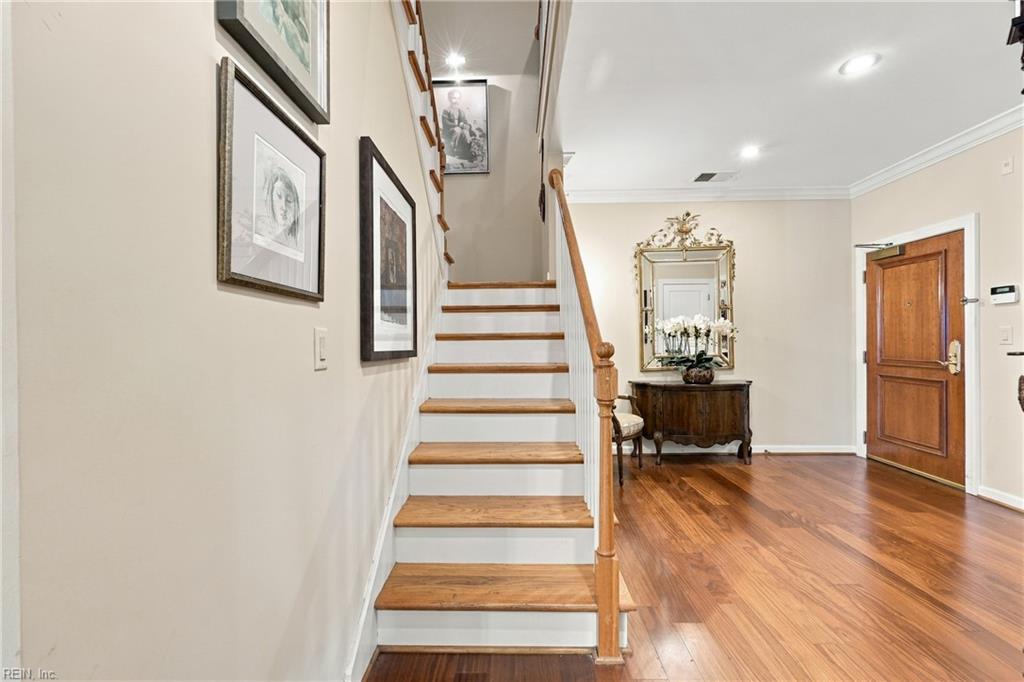 301 Brooke Ave Property Photo 3