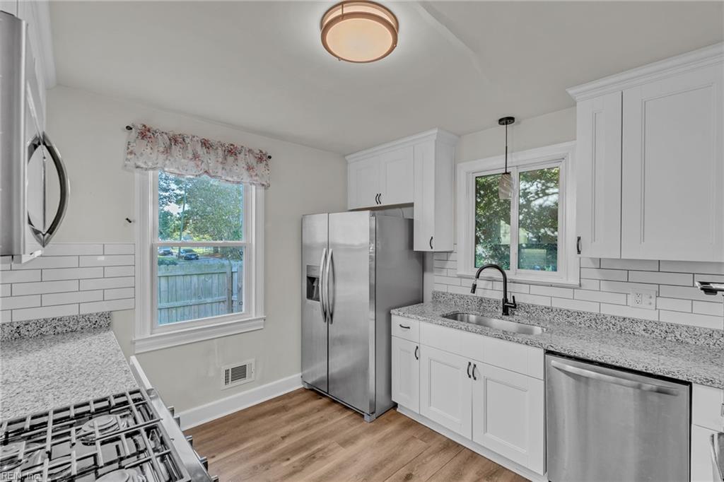 62 Bainbridge Ave Property Photo 1