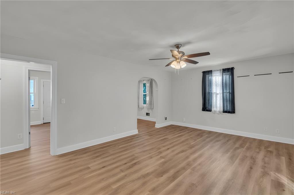 62 Bainbridge Ave Property Photo 9