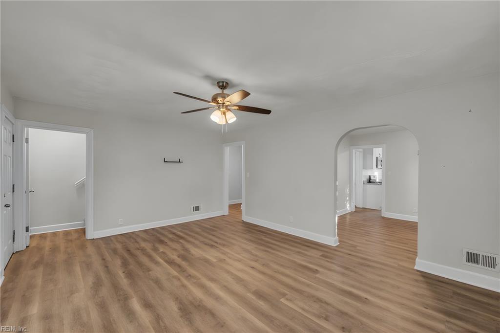 62 Bainbridge Ave Property Photo 11