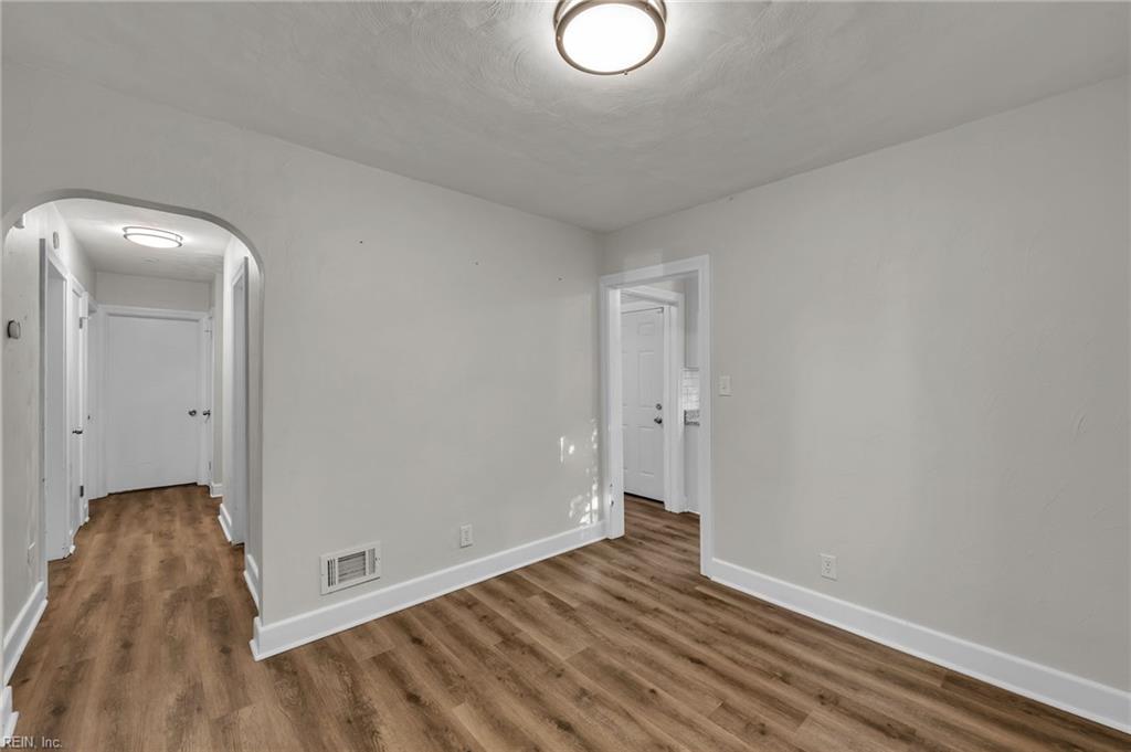 62 Bainbridge Ave Property Photo 16