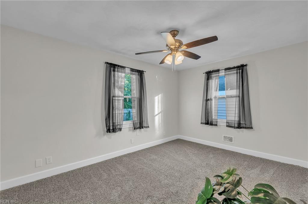 62 Bainbridge Ave Property Photo 22