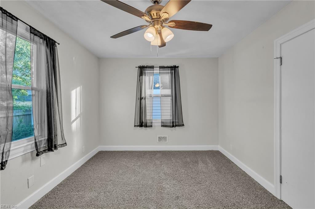 62 Bainbridge Ave Property Photo 24