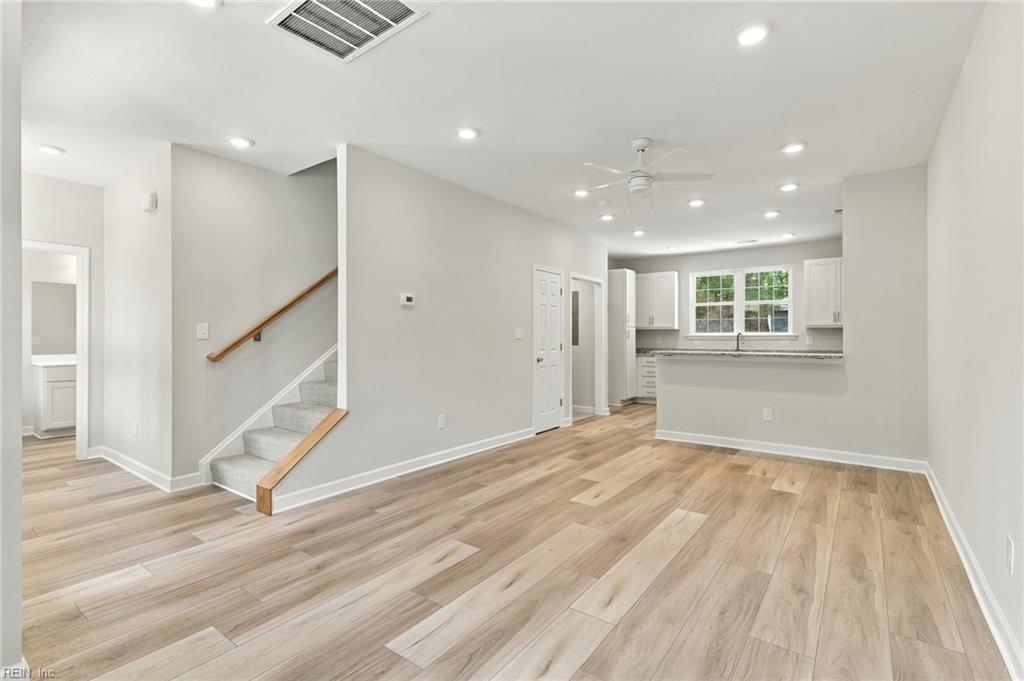 203 Patriots Village Ct Property Photo 3