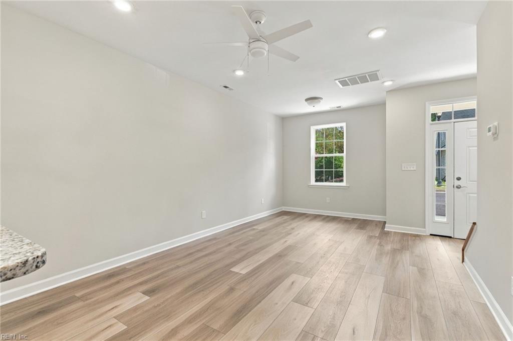 203 Patriots Village Ct Property Photo 5