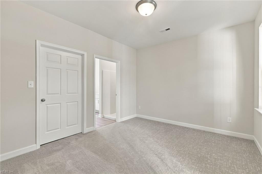 203 Patriots Village Ct Property Photo 11