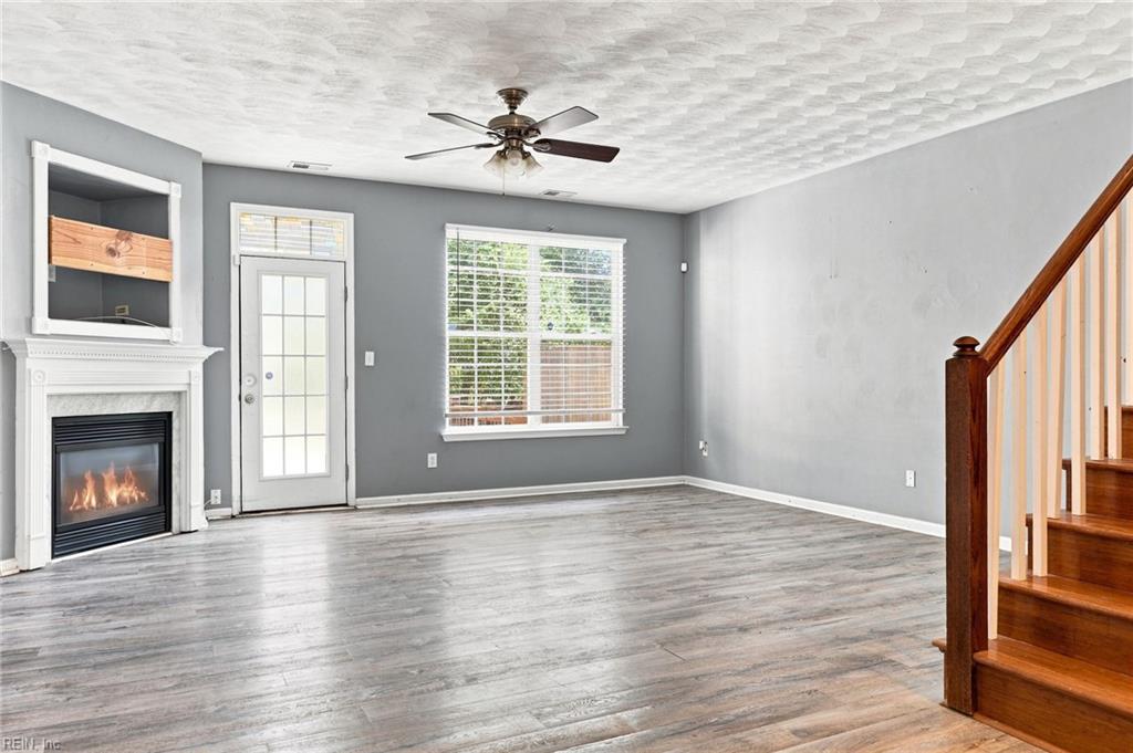 1804 Mizzen Ln Property Photo 8