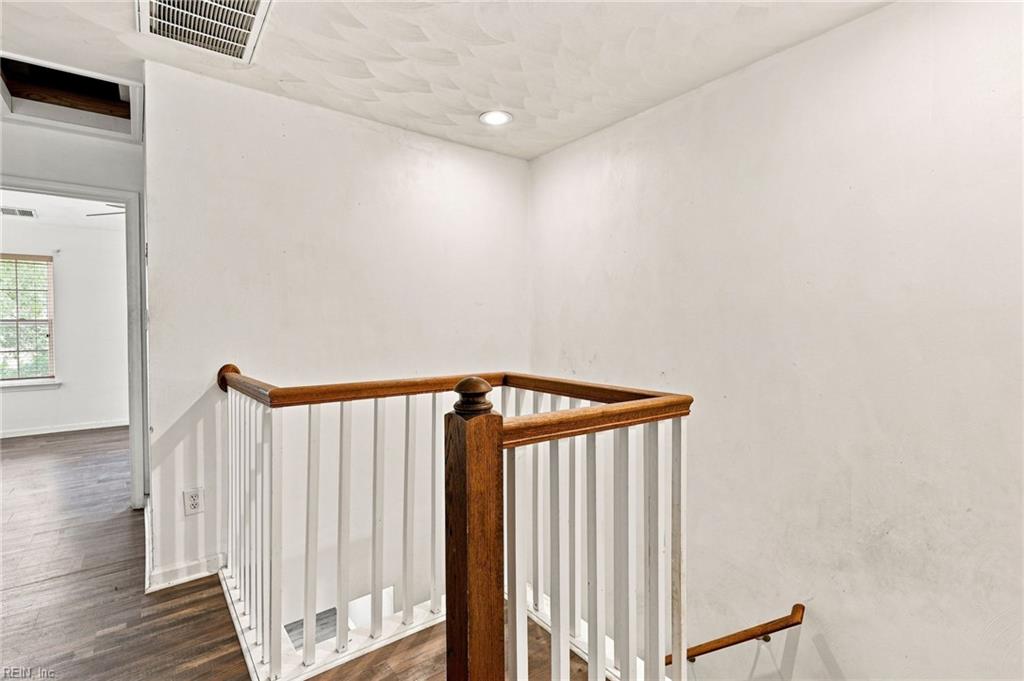 1804 Mizzen Ln Property Photo 15
