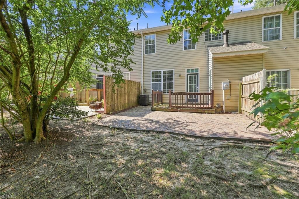 1804 Mizzen Ln Property Photo 26