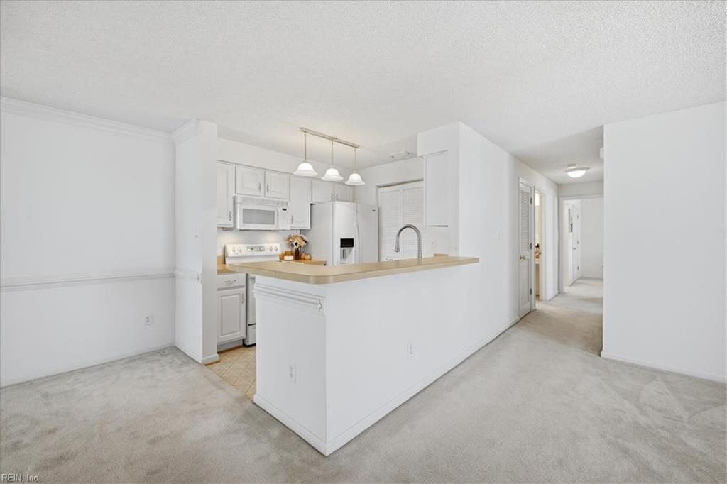 201 Bristol Cmn Property Photo 6