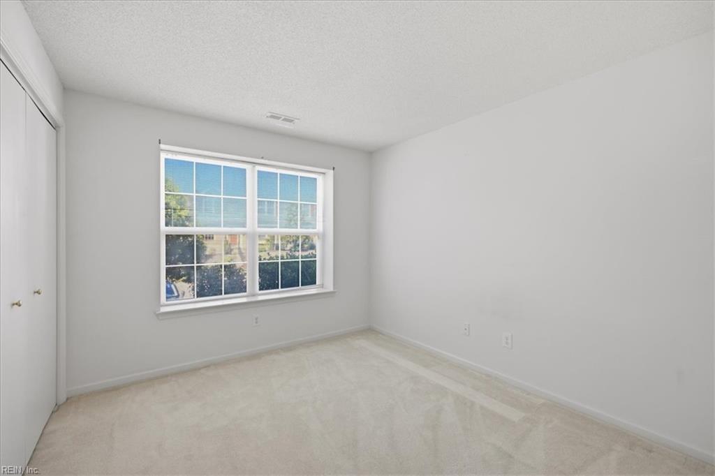 201 Bristol Cmn Property Photo 23