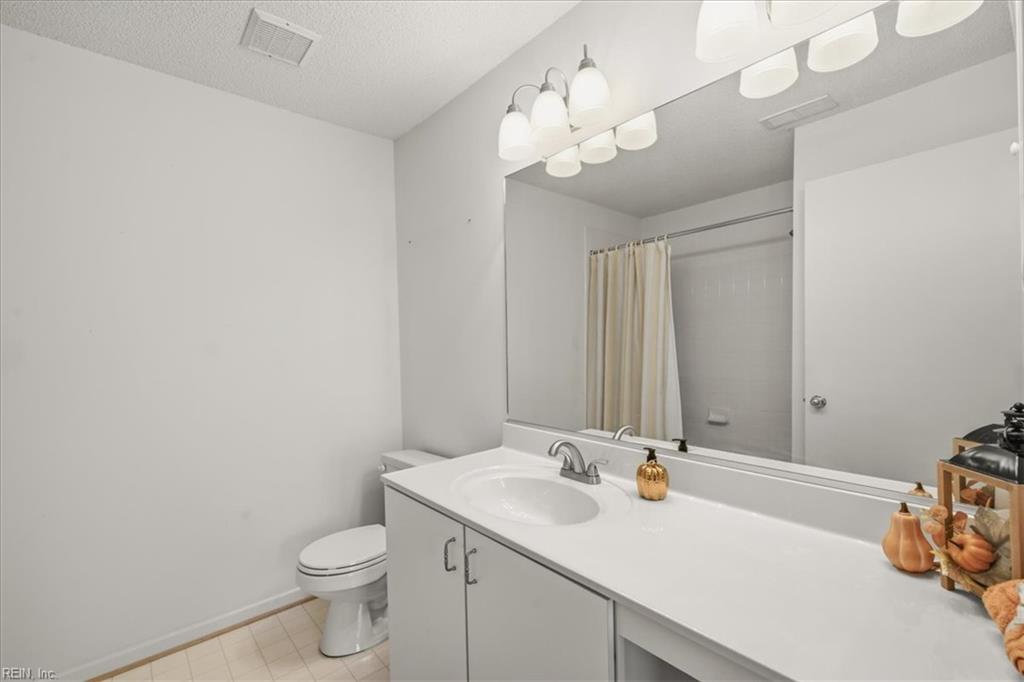 201 Bristol Cmn Property Photo 26