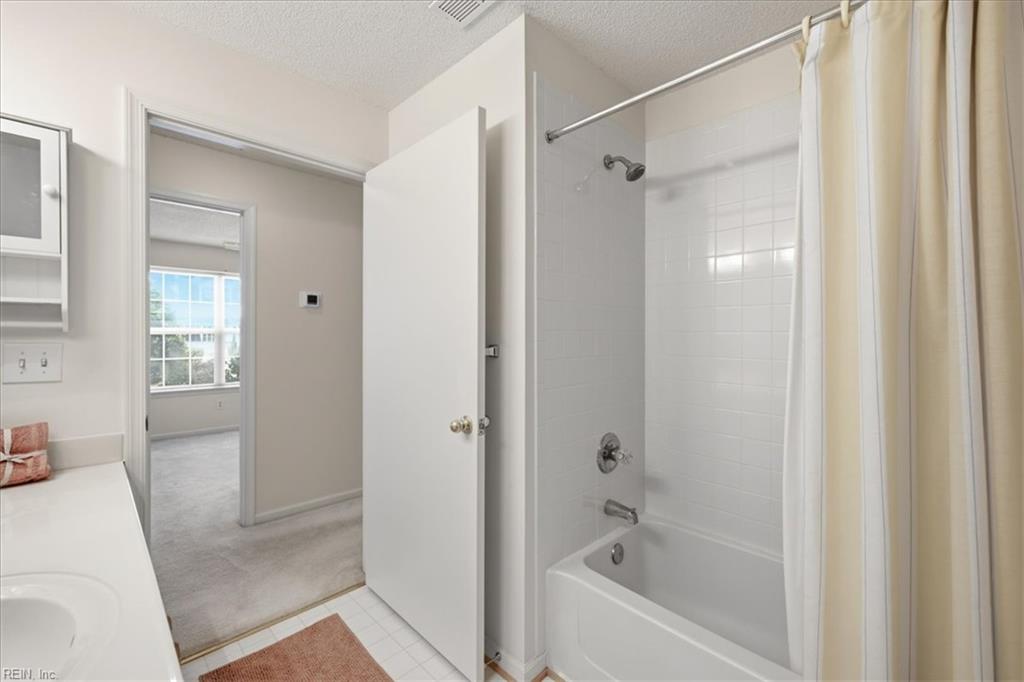 201 Bristol Cmn Property Photo 27
