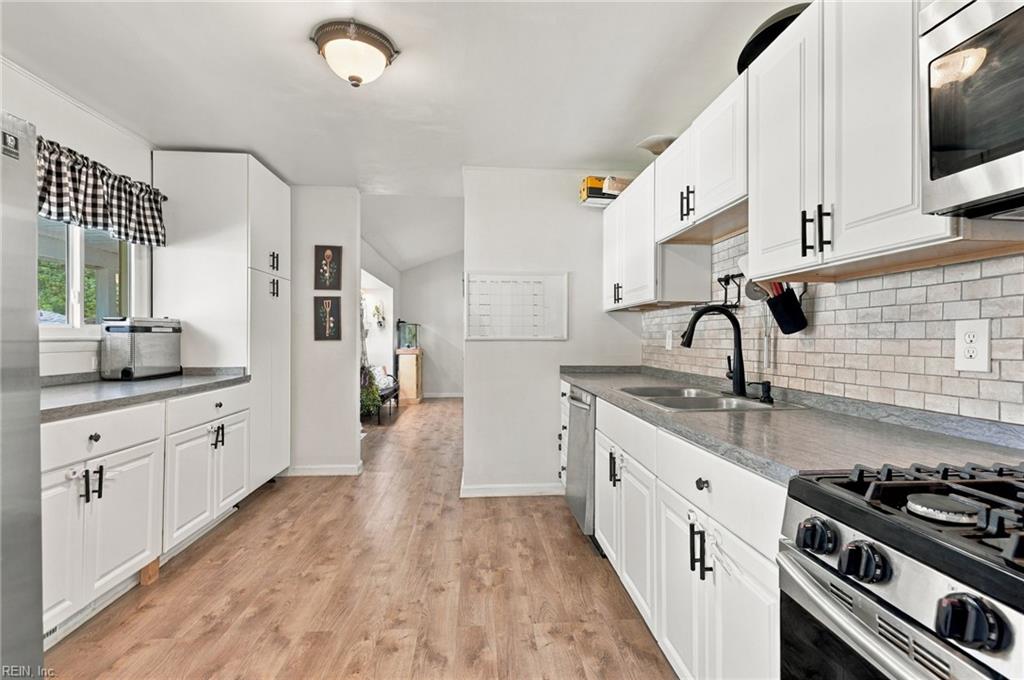 420 Taldan Ave Property Photo 16