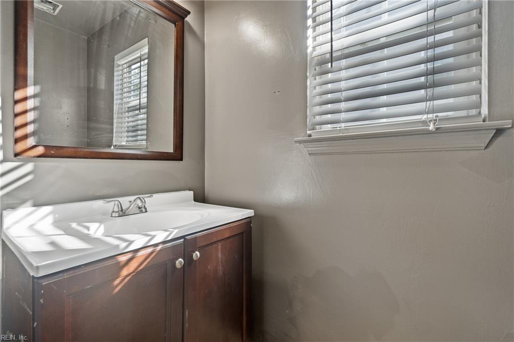 207 Gilmerton Ave Property Photo 10