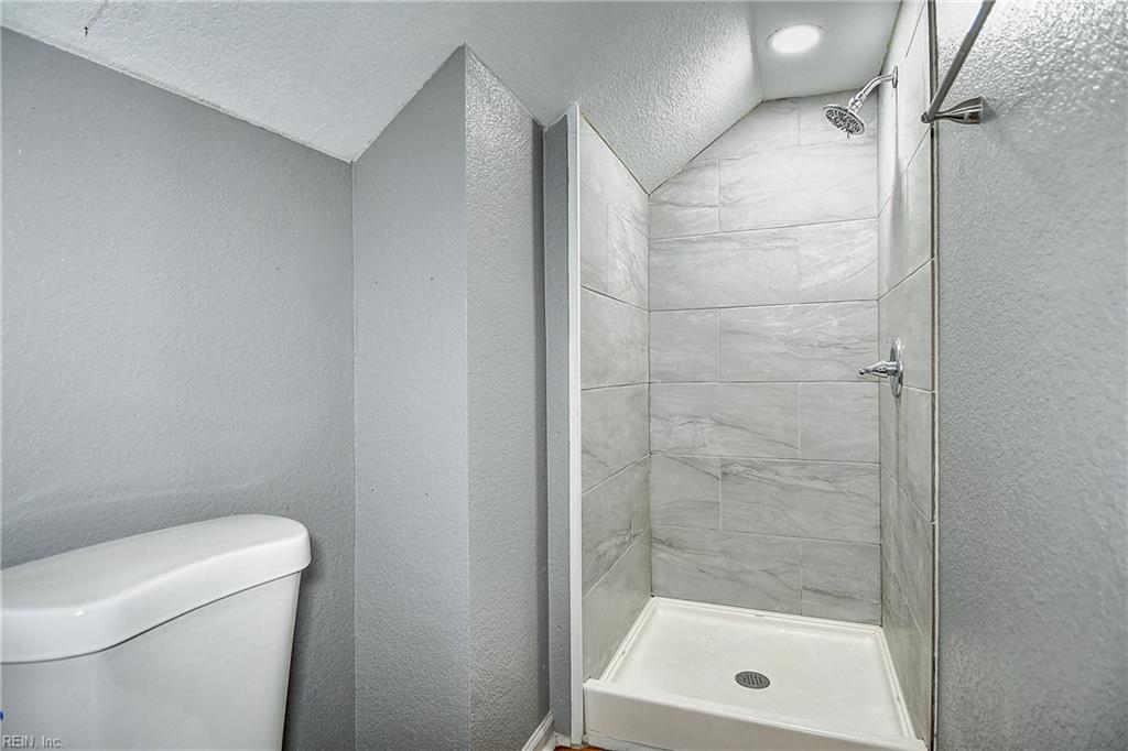 2202 Willow Wood Dr Property Photo 35