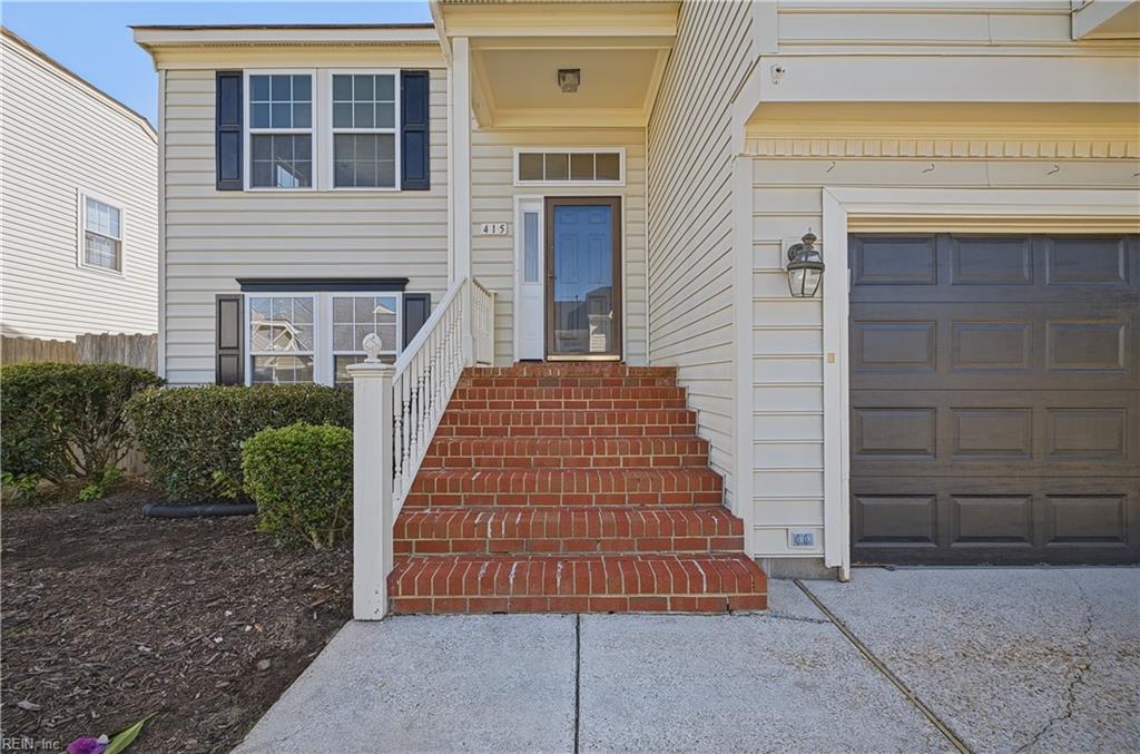 415 Prince Phillip Ct Property Photo 3