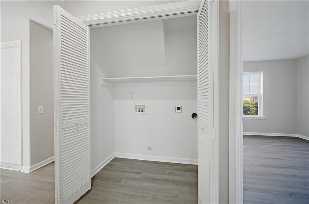 415 Prince Phillip Ct Property Photo 11