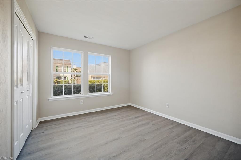 415 Prince Phillip Ct Property Photo 14