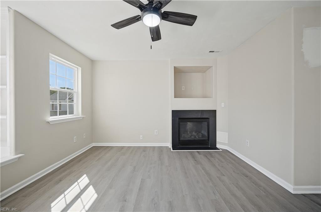 415 Prince Phillip Ct Property Photo 29