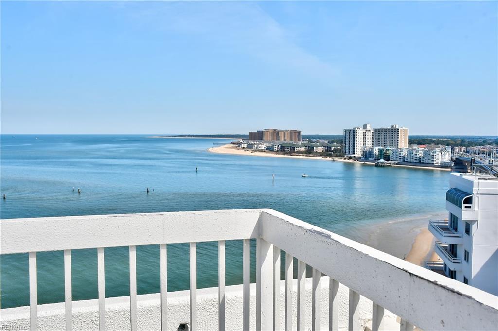 3558 Shore Dr Property Photo 2
