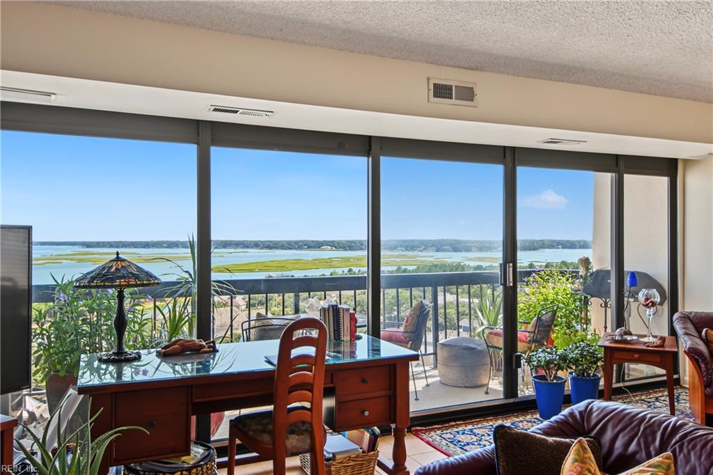 3558 Shore Dr Property Photo 15