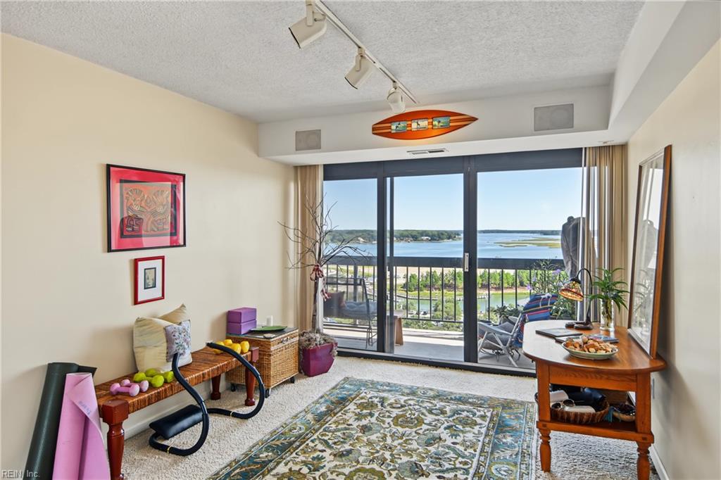 3558 Shore Dr Property Photo 35