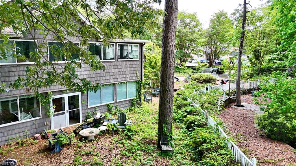 1609 Shenstone Ct Property Photo 7
