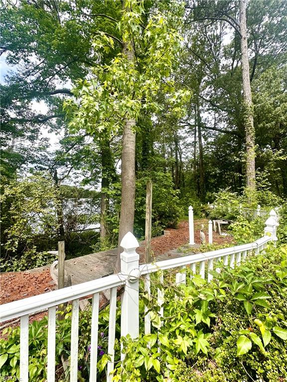 1609 Shenstone Ct Property Photo 10