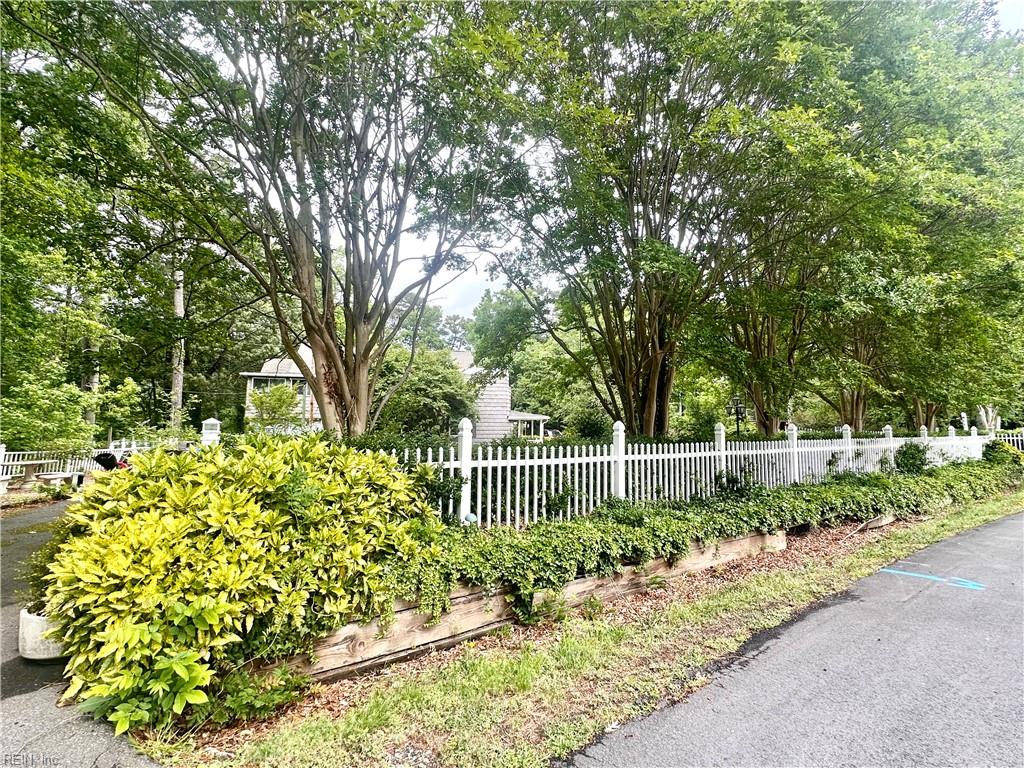 1609 Shenstone Ct Property Photo 11