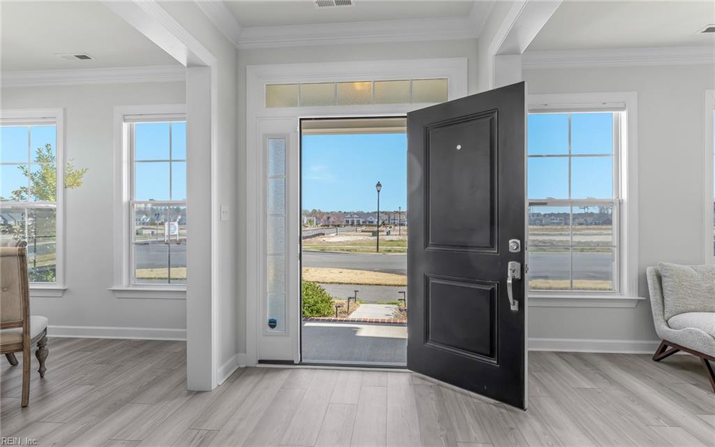 2216 Hampton Roads Pw Property Photo 6