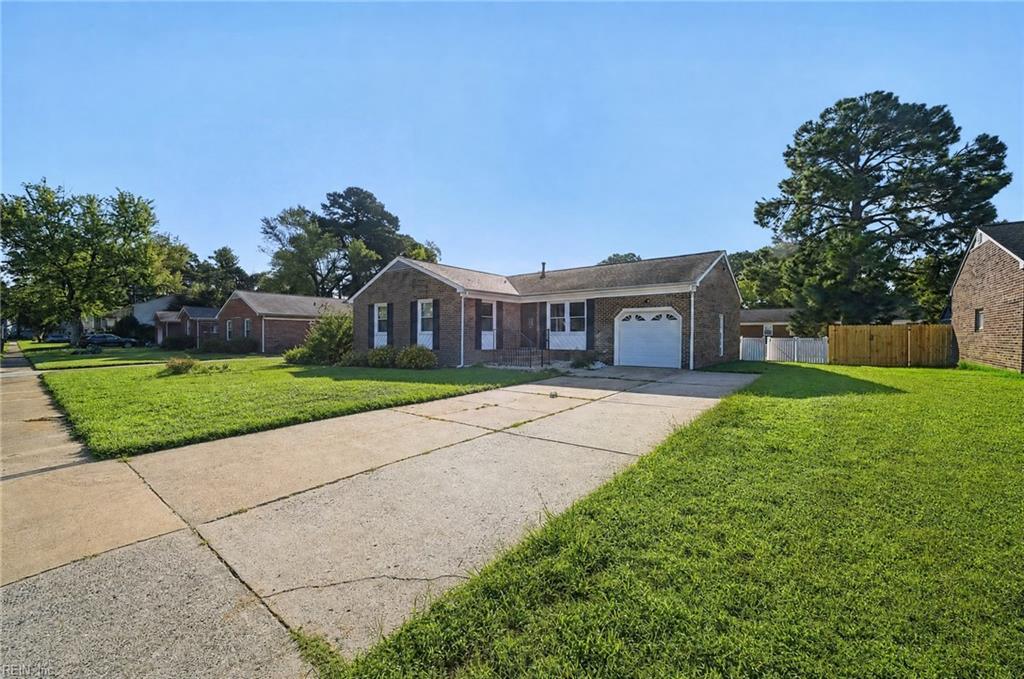 302 Deaton Dr Property Photo 2