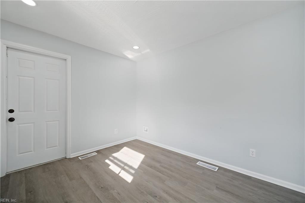 302 Deaton Dr Property Photo 8