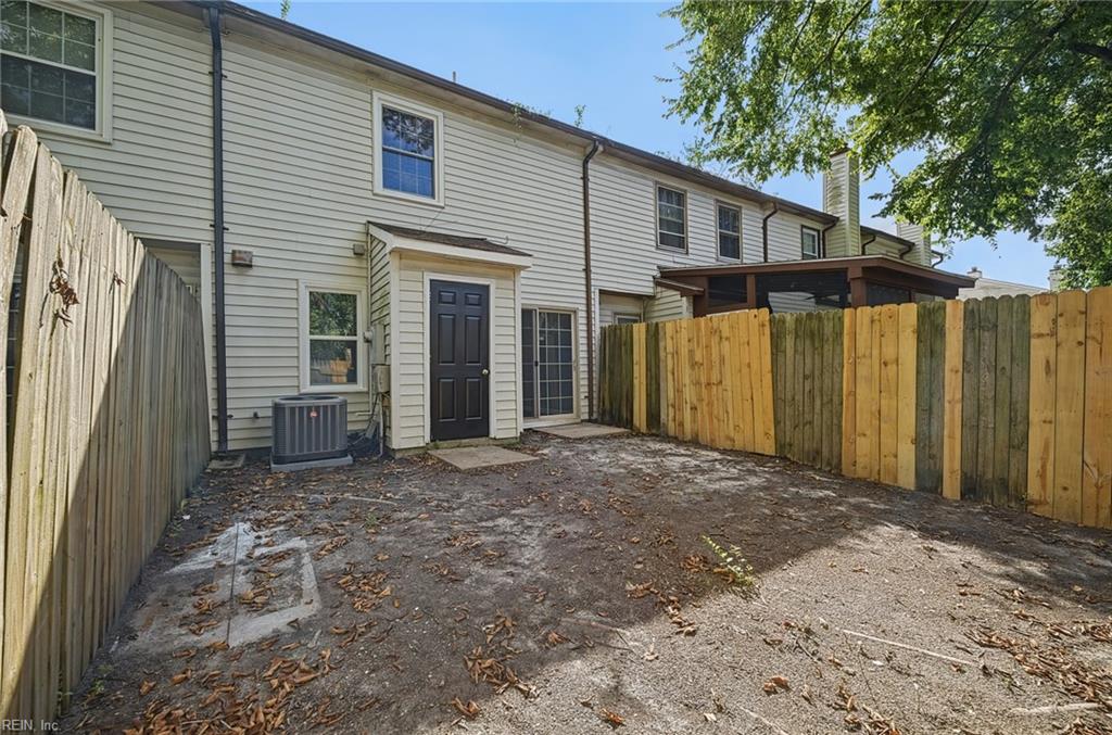 1027 Commonwealth Pl Property Photo 32
