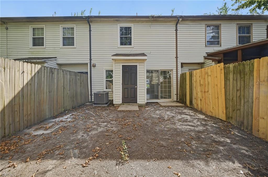 1027 Commonwealth Pl Property Photo 33