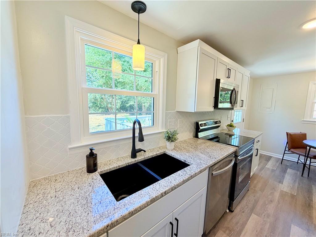 8024 Airport Rd Property Photo 4